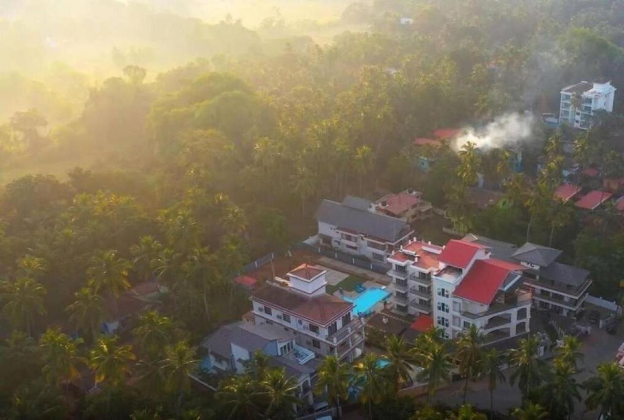 Luxury Rental With Kids Playroom In Goa Calangute Esterno foto