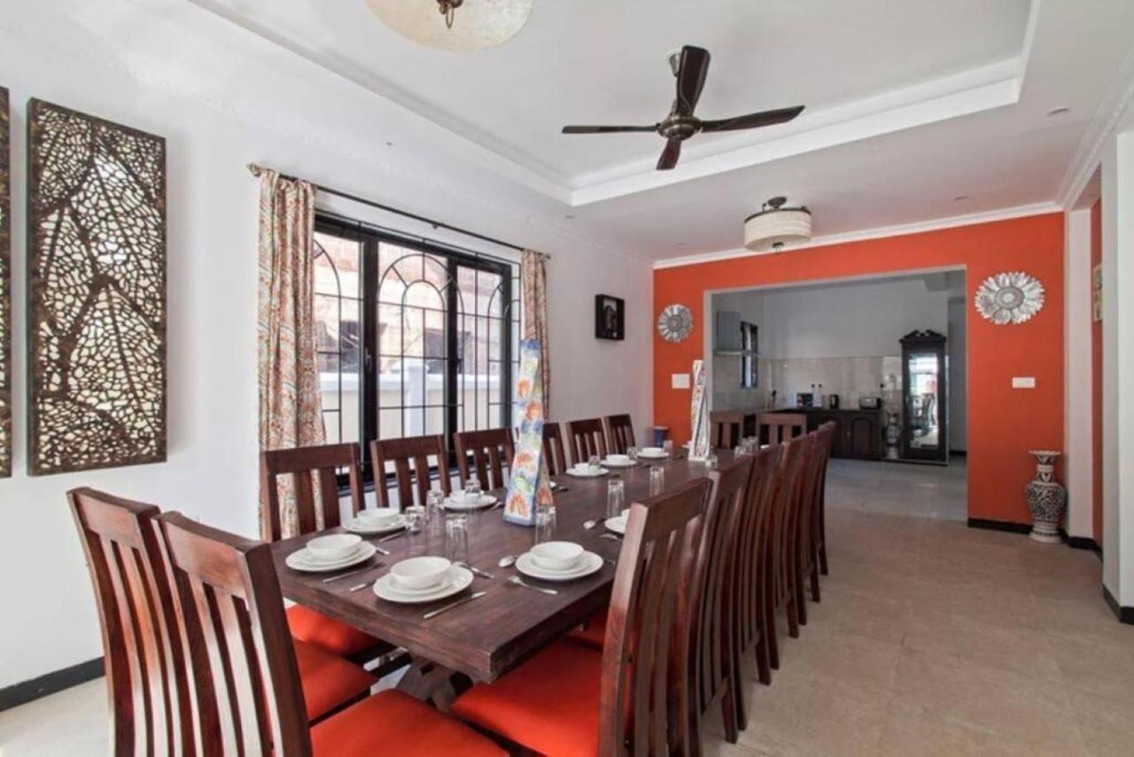 Luxury Rental With Kids Playroom In Goa Calangute Esterno foto