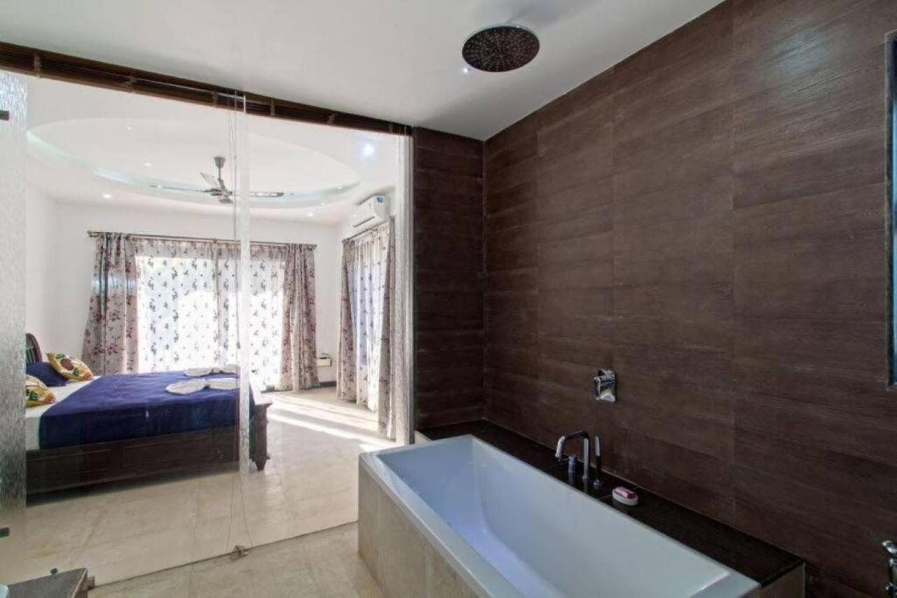 Luxury Rental With Kids Playroom In Goa Calangute Esterno foto